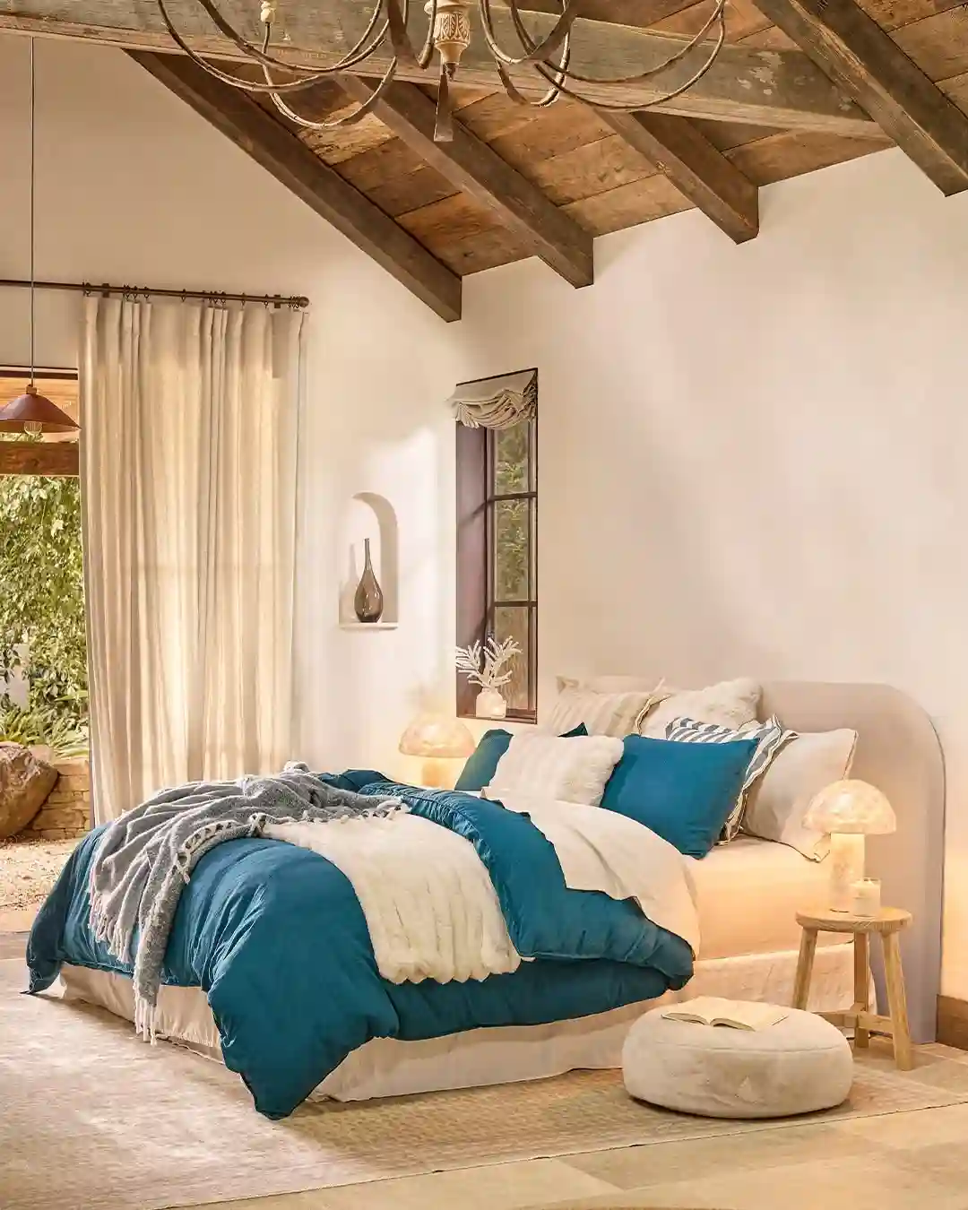 13 Rustic Bedroom ideas Make your space Relaxed