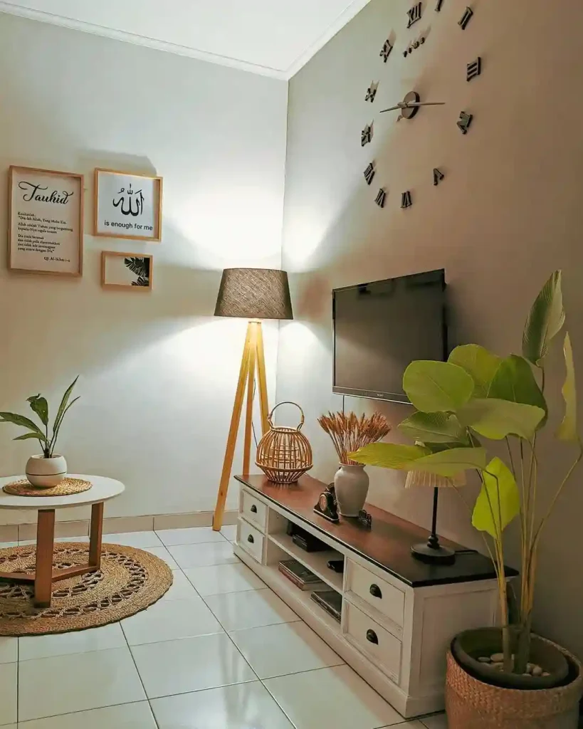 Cozy Scandinavian Corner with Tropical Touches