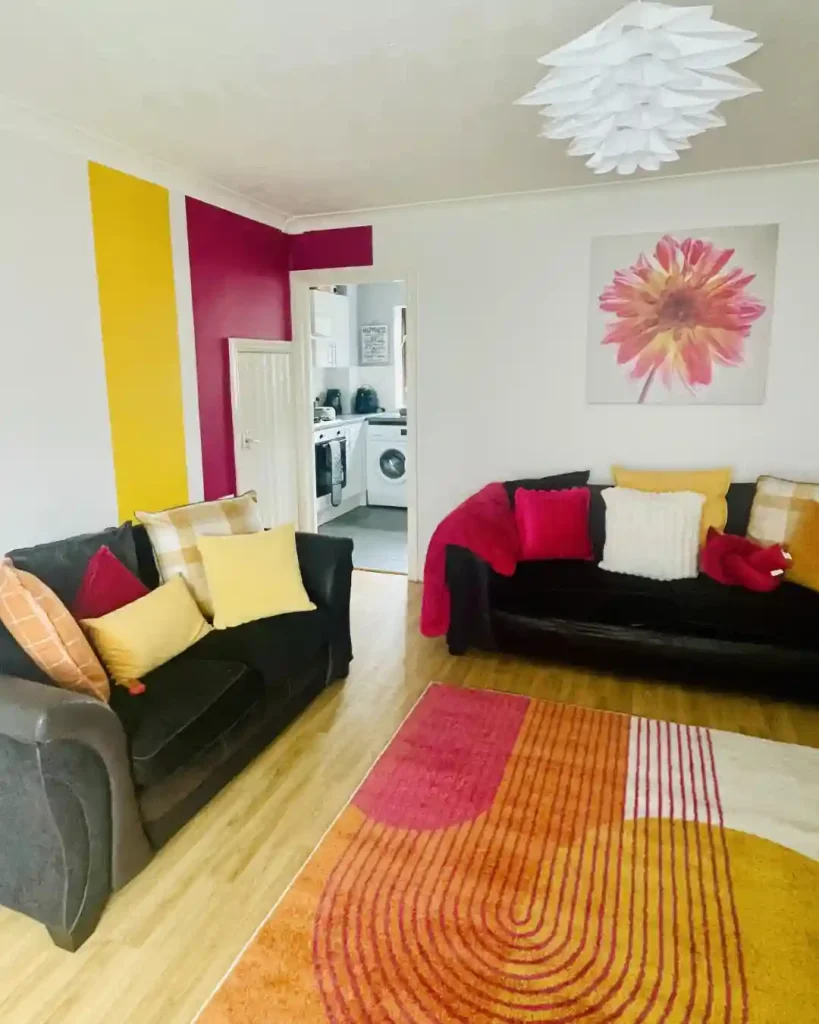 Vibrant Geometric Rug for a Playful Look