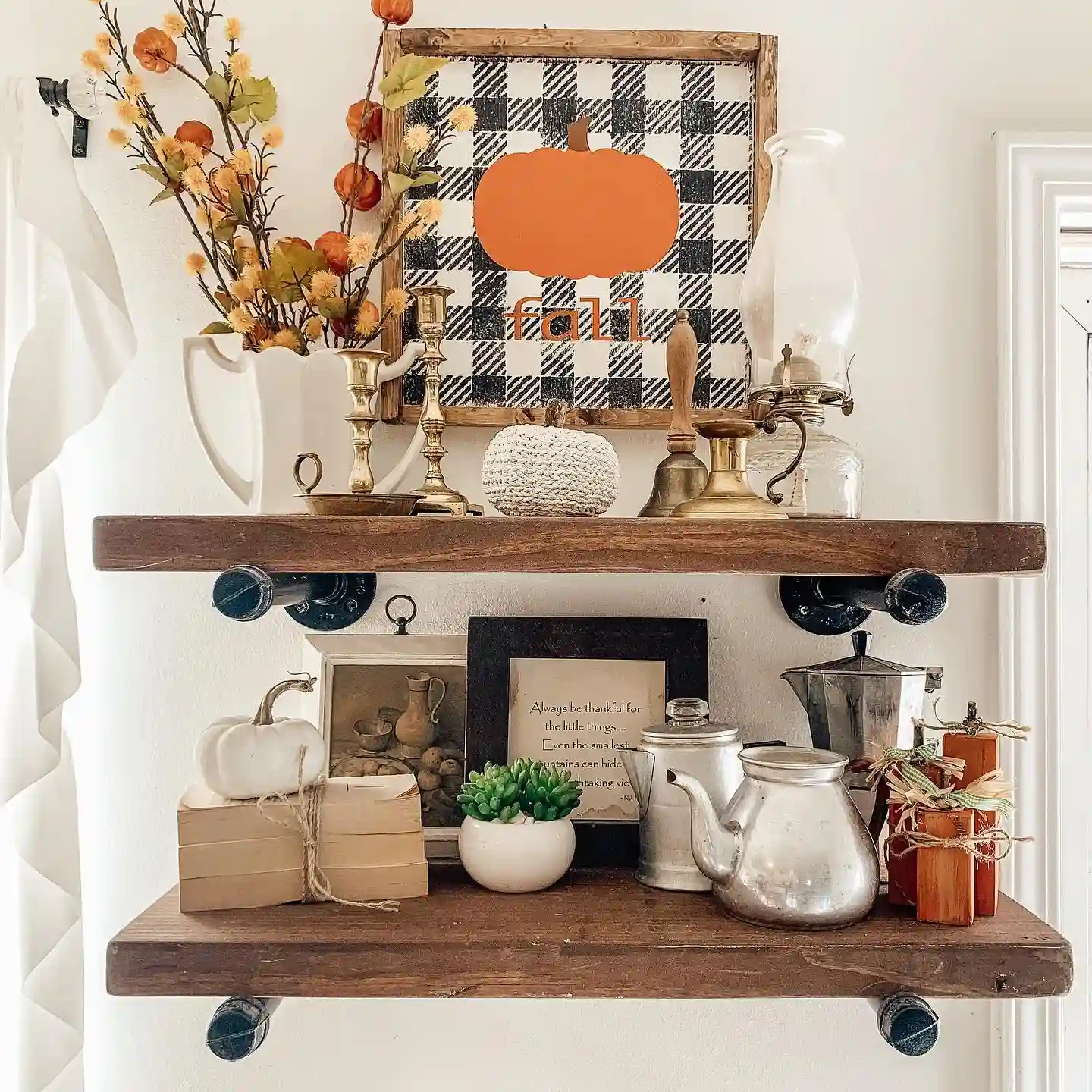 30 Cozy Fall Shelf Decor Ideas for Every Room