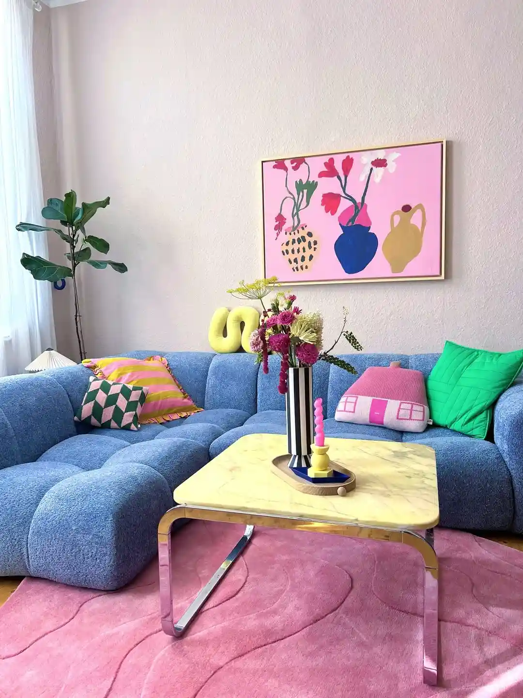 35 Small Apartment Living Room Ideas